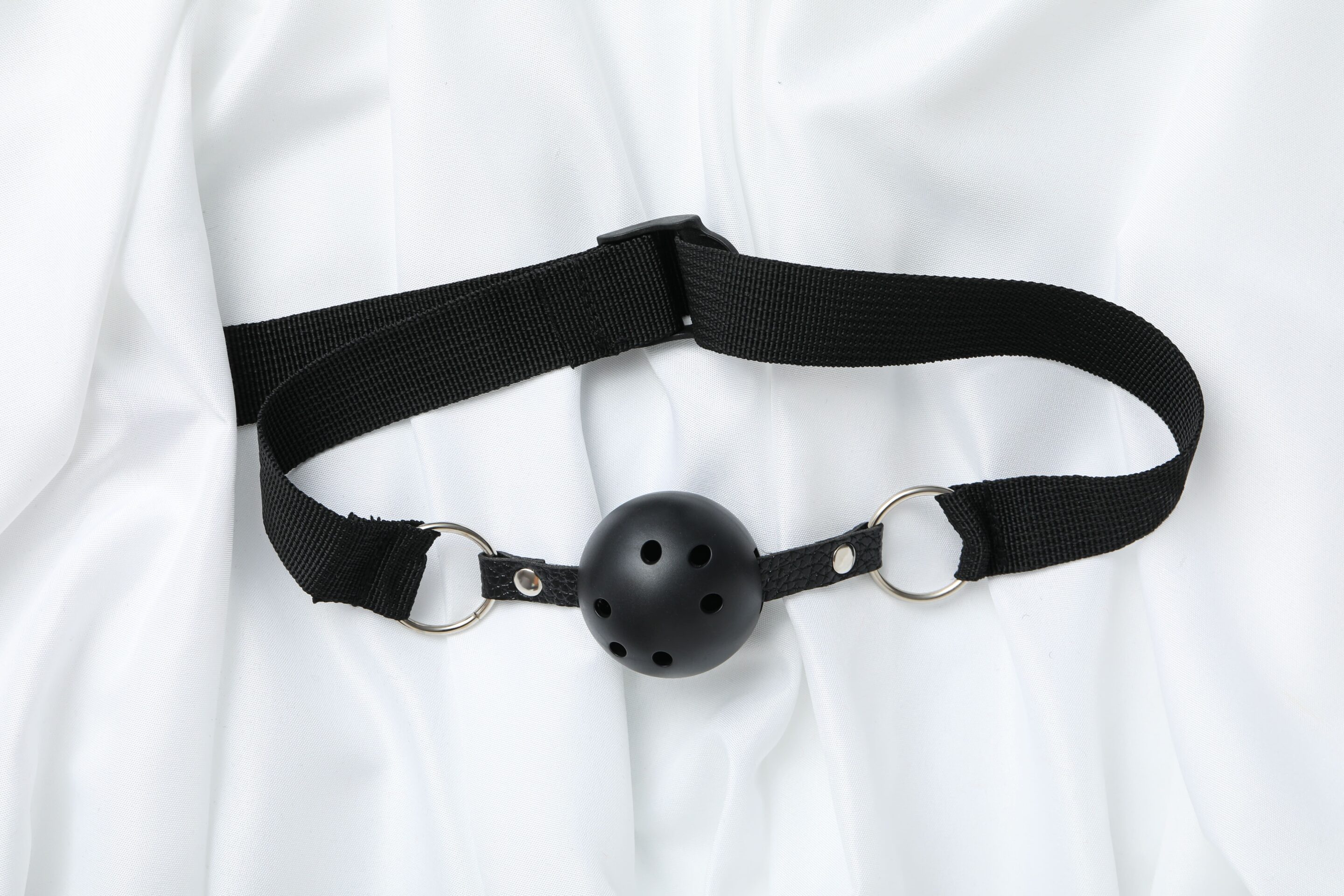 Knebel und Ballgags im BDSM